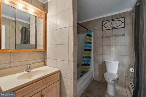 113 W 22nd St, Baltimore, MD 21218 photo 11