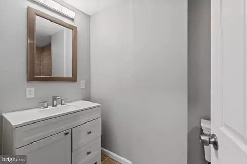 311 S Mount St, Baltimore, MD 21223 photo 24
