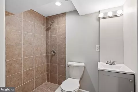 311 S Mount St, Baltimore, MD 21223 photo 32