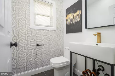 1717 E 31st St, Baltimore, MD 21218 photo 28