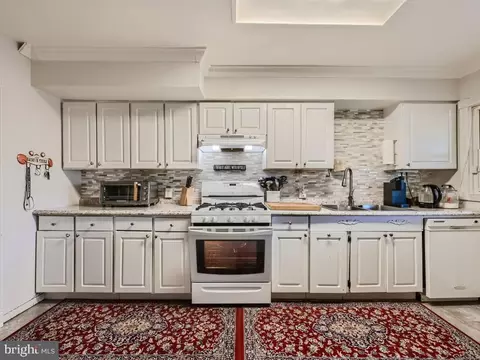 1008 Iris Ave, Baltimore, MD 21205 photo 9