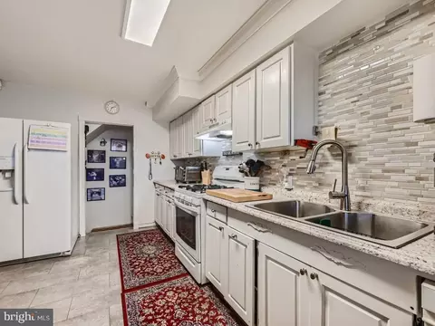 1008 Iris Ave, Baltimore, MD 21205 photo 10