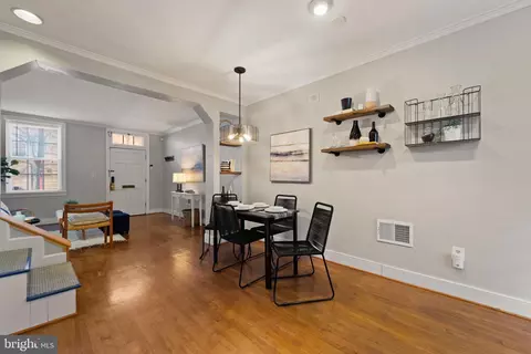 Dining - 807 S Bond St, Baltimore, MD 21231 photo 1 of 2