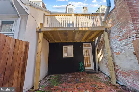 Exterior - 807 S Bond St, Baltimore, MD 21231 photo 6 of 15