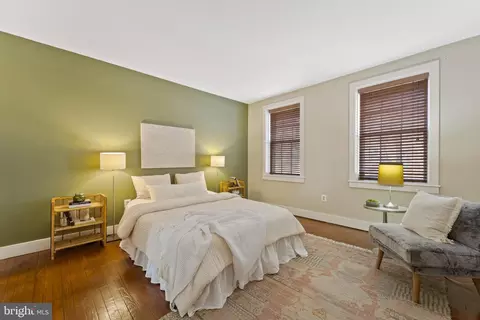Bedroom - 807 S Bond St, Baltimore, MD 21231 photo 3 of 6