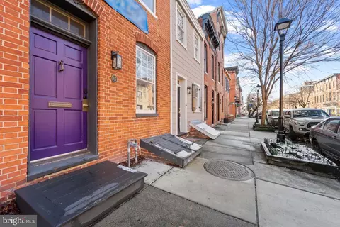Exterior - 807 S Bond St, Baltimore, MD 21231 photo 1 of 15