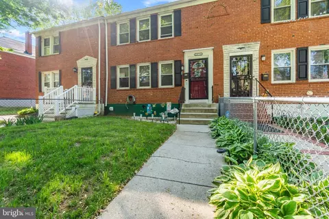 4036 Edgewood Rd, Baltimore, MD 21215 photo 3