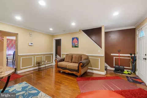 4036 Edgewood Rd, Baltimore, MD 21215 photo 8