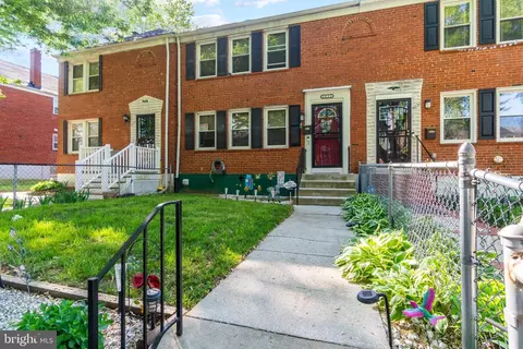 4036 Edgewood Rd, Baltimore, MD 21215 photo 5