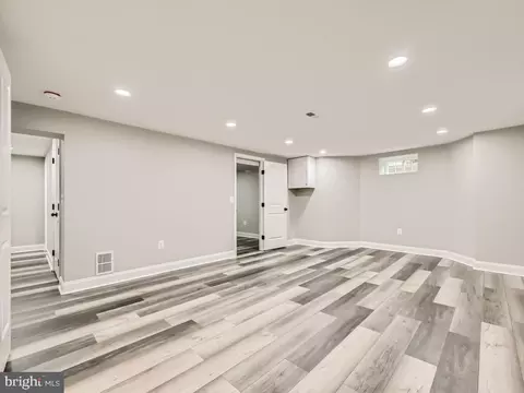 908 E Belvedere Ave, Baltimore, MD 21212 photo 20
