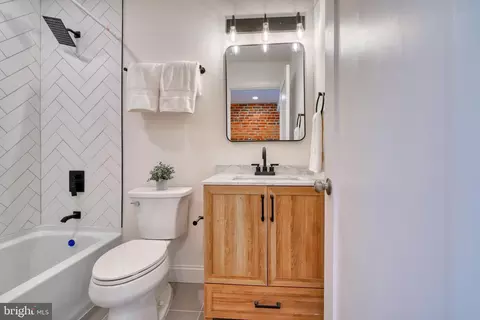1132 Hull St, Baltimore, MD 21230 photo 27