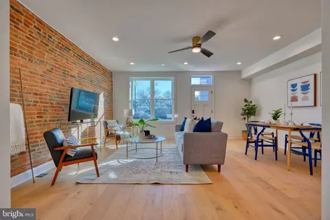 1132 Hull St, Baltimore, MD 21230 photo 8