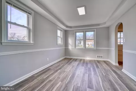 4002 Emmart Ave, Baltimore, MD 21215 photo 13