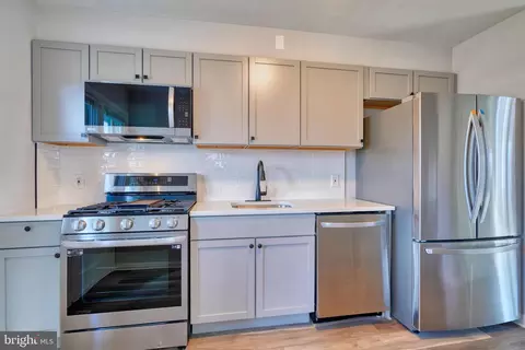 4002 Emmart Ave, Baltimore, MD 21215 photo 16