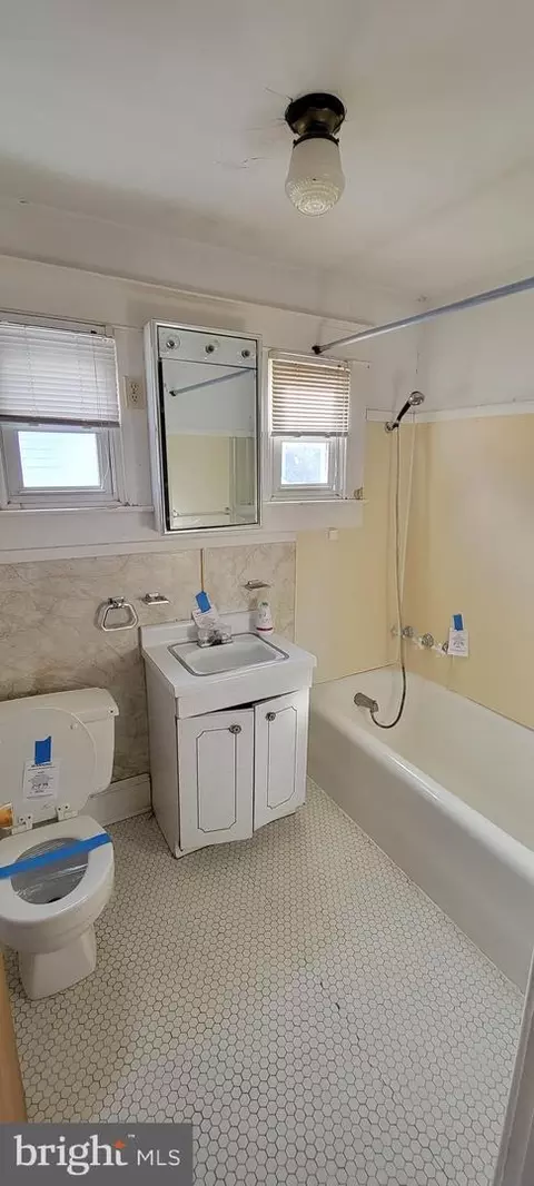2701 Evergreen Ave, Baltimore, MD 21214 photo 3