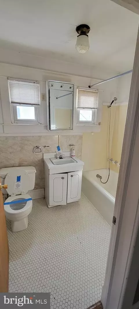 2701 Evergreen Ave, Baltimore, MD 21214 photo 10