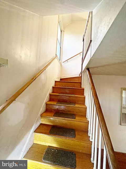 1201 E 35th St, Baltimore, MD 21218 photo 10