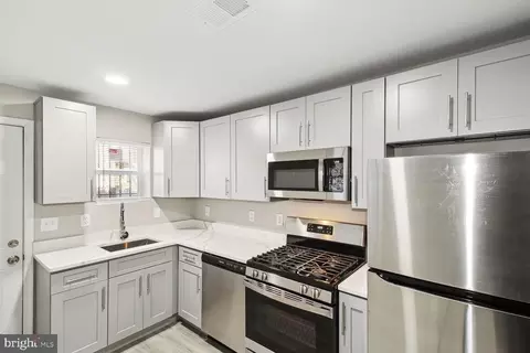 932 Bennett Pl, Baltimore, MD 21223 photo 9