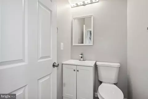 932 Bennett Pl, Baltimore, MD 21223 photo 13