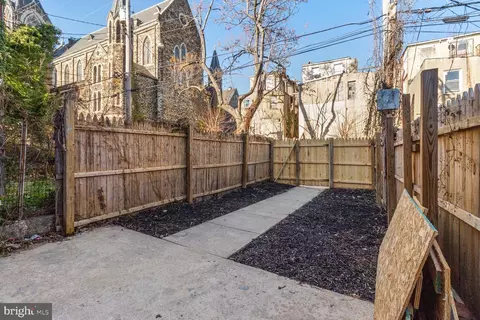 932 Bennett Pl, Baltimore, MD 21223 photo 30