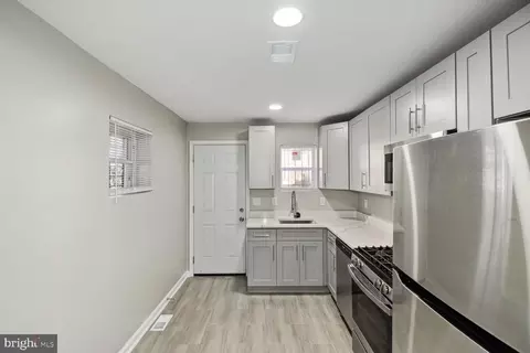 932 Bennett Pl, Baltimore, MD 21223 photo 8