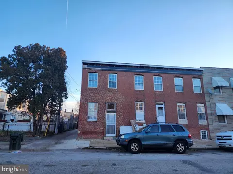 601 S Smallwood St, Baltimore, MD 21223