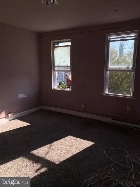 2429 E Lanvale St, Baltimore, MD 21213 photo 6