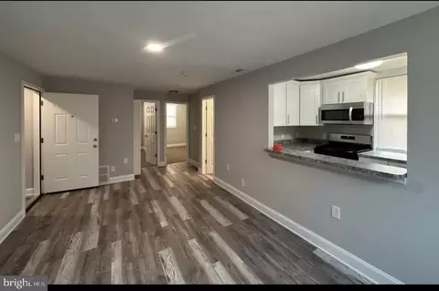 6901 Reisterstown Rd, Baltimore, MD 21215 photo 8