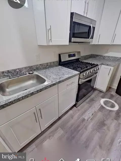 6901 Reisterstown Rd, Baltimore, MD 21215 photo 4