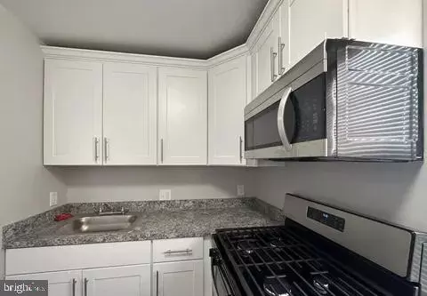 6901 Reisterstown Rd, Baltimore, MD 21215 photo 14