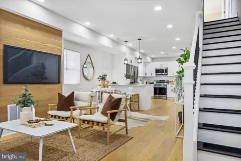 3215 Strickland St, Baltimore, MD 21229