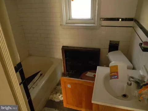 600 Whitmore Ave, Baltimore, MD 21216 photo 10