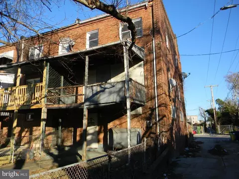 600 Whitmore Ave, Baltimore, MD 21216 photo 3