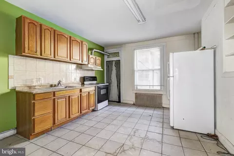 2018 Cliftwood Ave, Baltimore, MD 21213 photo 9