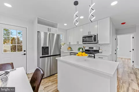 2808 Ruscombe Ln, Baltimore, MD 21215 photo 15