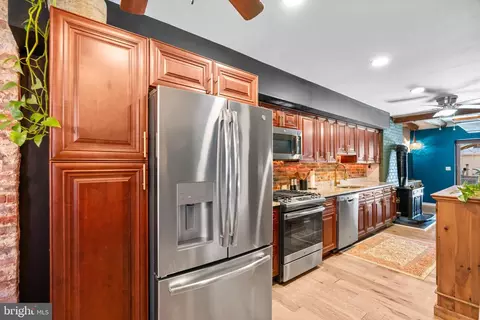 449 Grindall St, Baltimore, MD 21230 photo 9