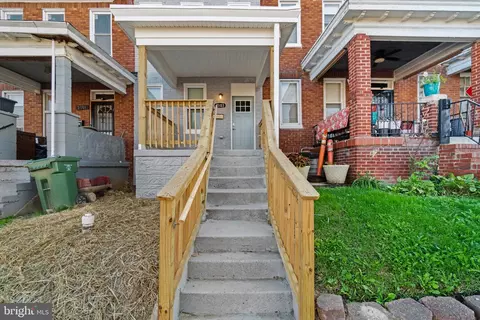 2103 Baker St, Baltimore, MD 21217