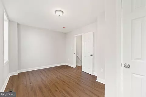 2103 Baker St, Baltimore, MD 21217 photo 10