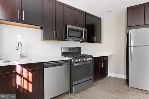 321 Loneys Ln, Baltimore, MD 21224 photo 5