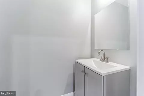 2933 E Monument St, Baltimore, MD 21205 photo 8
