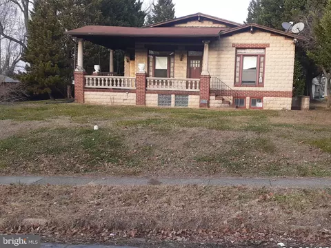 306 E Jeffrey St, Brooklyn, MD 21225