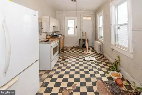 704 N Payson St, Baltimore, MD 21217 photo 7