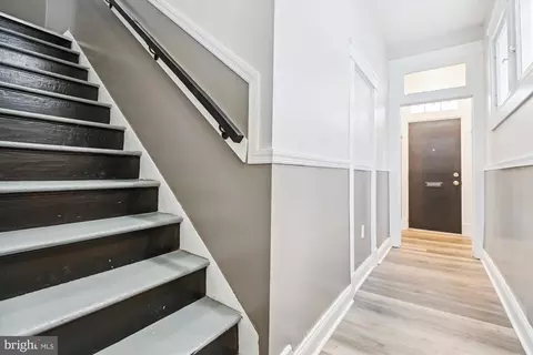 Entry Way - 830 Brooks Ln, Baltimore, MD 21217 photo 4 of 4