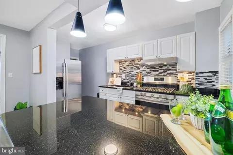 Kitchen - 3012 Grantley Ave, Baltimore, MD 21215 photo 2 of 5