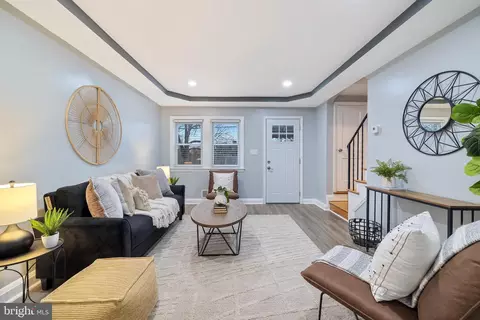 Living - 3012 Grantley Ave, Baltimore, MD 21215 photo 3 of 3