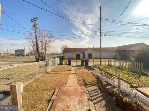 403 Seagull Ave, Baltimore Highlands, MD 21225 photo 4