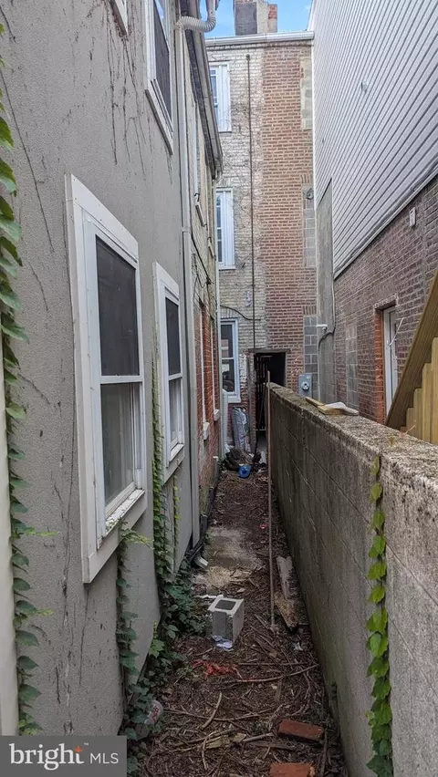 1743 E Lombard St, Baltimore, MD 21231 photo 8