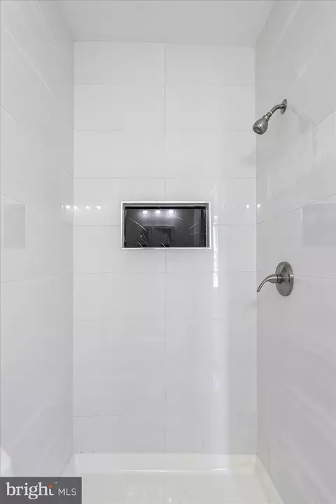421 E 21st St, Baltimore, MD 21218 photo 19