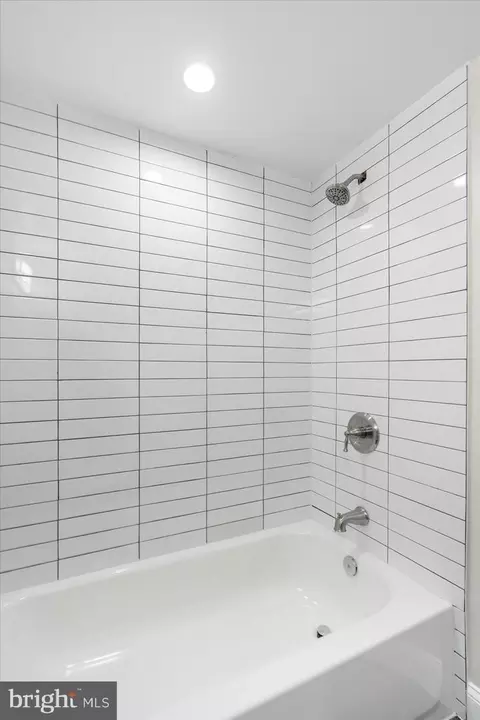 Bath - 2103 Barclay St, Baltimore, MD 21218 photo 5 of 6