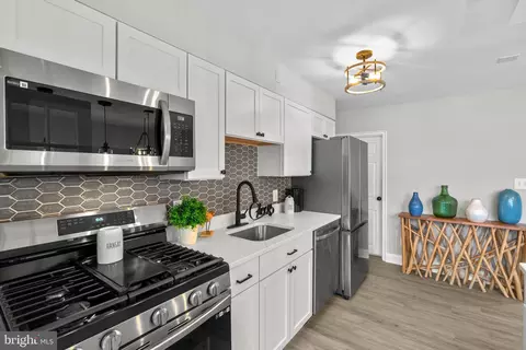 1247 N Augusta Ave, Baltimore, MD 21229 photo 13